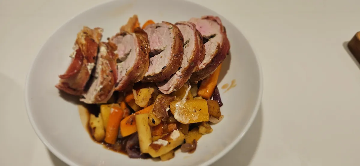 Baconsurret og fylt svinefilet