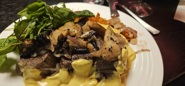 Biff med søtpotet og sopp